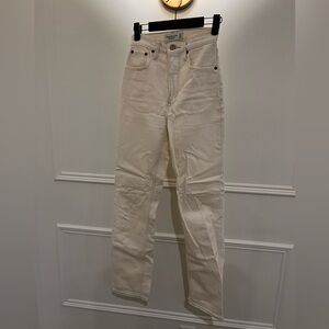Abercrombie & Fitch Ultra High-Rise Straight Jeans - Cream